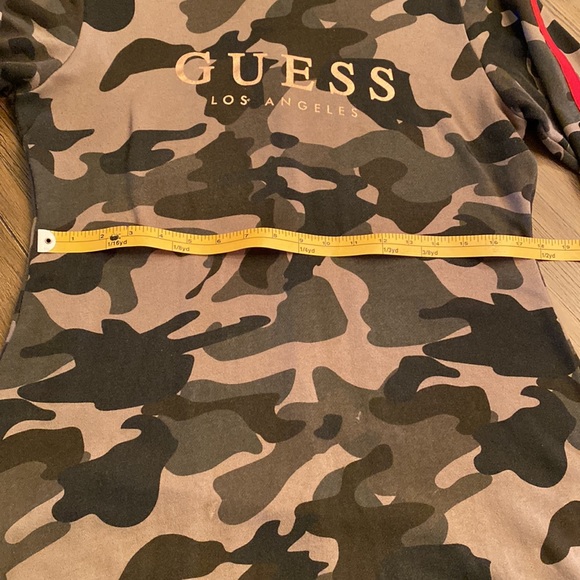 Guess sweatshirt dress with hood. Very comfortable - Picture 3 of 9